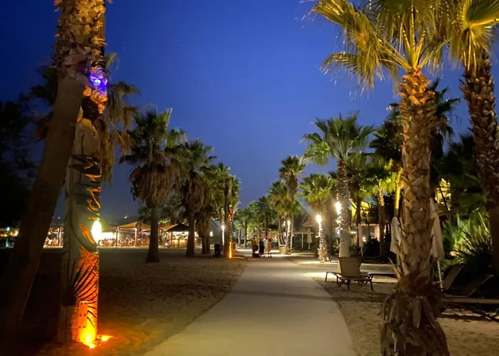 مكان تخييم Port غريمو